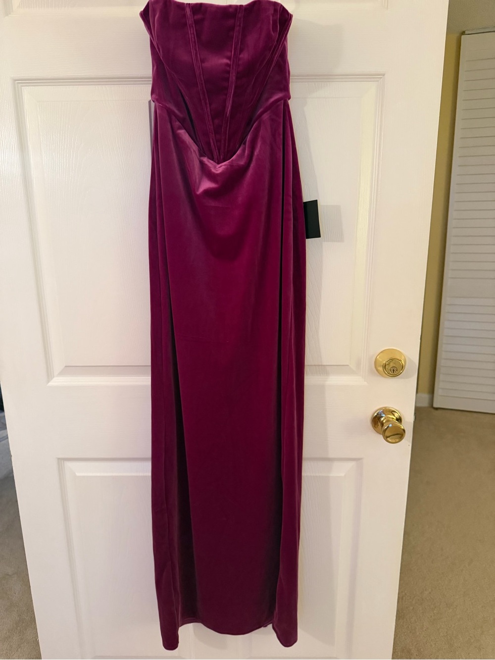 Lulu's Strapless Velvet Gown in Plum